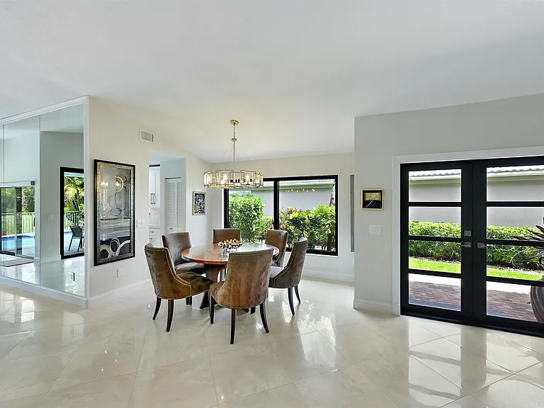 11204 Clover Leaf Cir — Photo 13