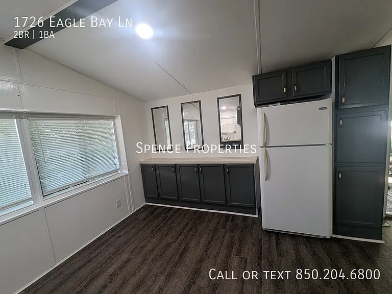 1726 Eagle Bay Ln — Photo 13
