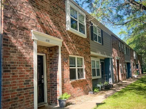 1699 Park Village Dr, Columbus, OH 43235