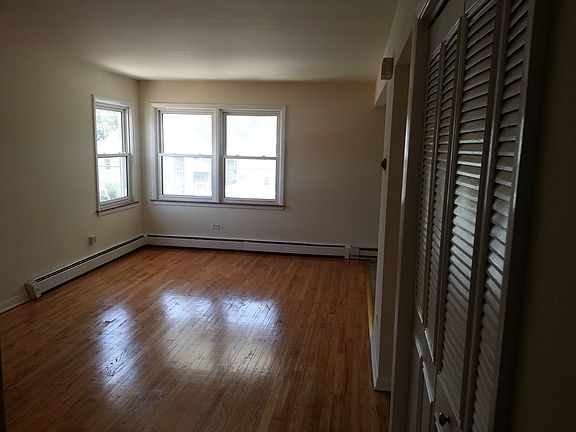 3rd image of 1114 Hannah Ave APT 2R