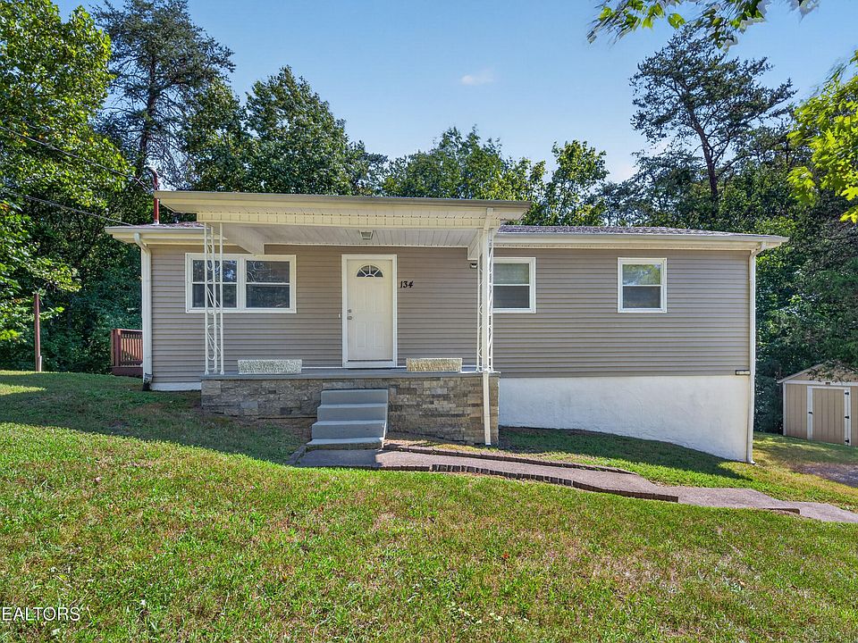 1st image of 134 Pine Ridge Ln