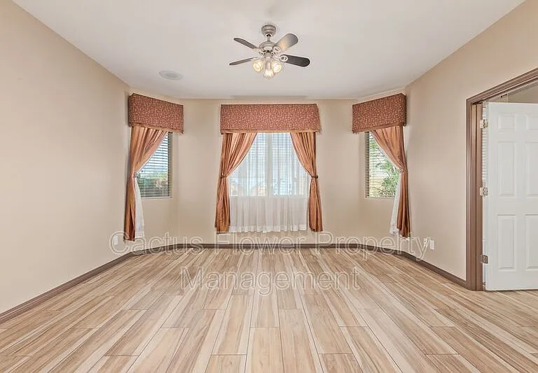 2624 W Beautiful Ln — Photo 15