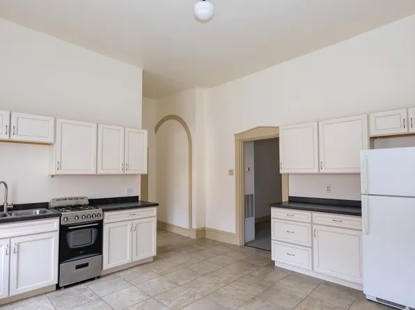 336 N Queen St APT 2, Lancaster, PA 17603