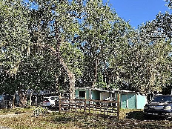3rd image of 11853 CATON AVENUE