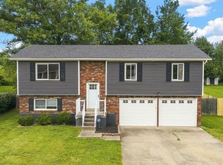1772 Holly Ct, Radcliff, KY 40160