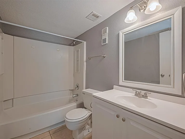 12905 Woodforest Blvd #107 — Photo 12