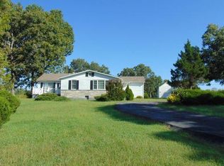 2854 Coke Rd, Mountain Grove, MO 65711