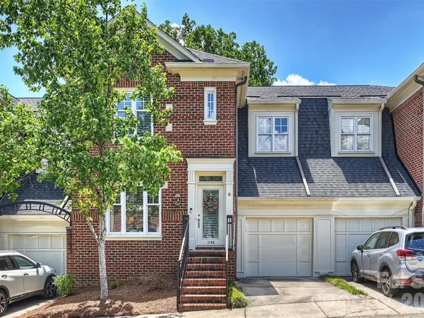 1144 Hampton Gardens Ln, Charlotte, NC 28209