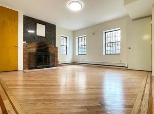 398 Adelphi St #2, Brooklyn, NY 11238