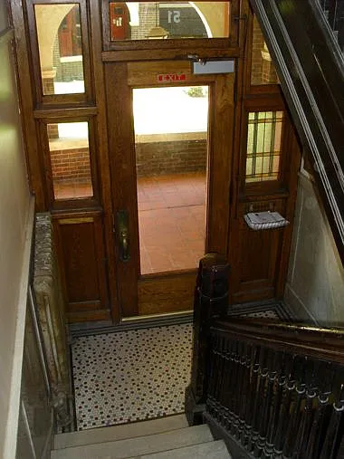 Phillips Manor — Photo 17