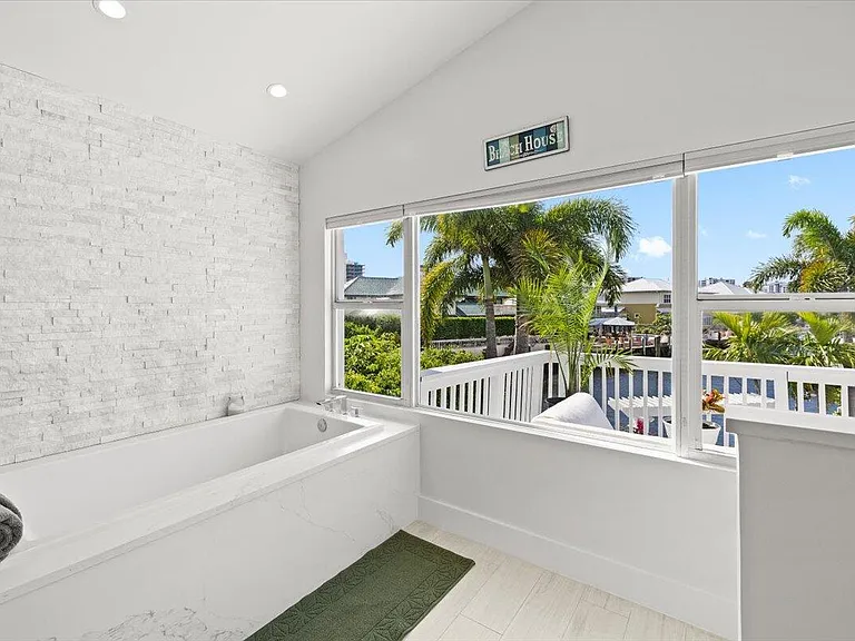 3001 Jasmine Ct — Photo 48