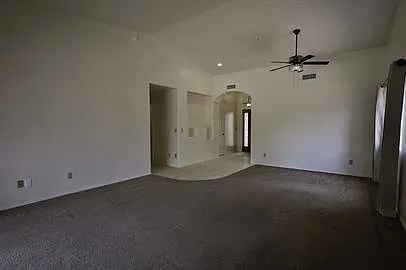 2 bed, 2.0 bath, 1567 sqft, $1,825 — Photo 4