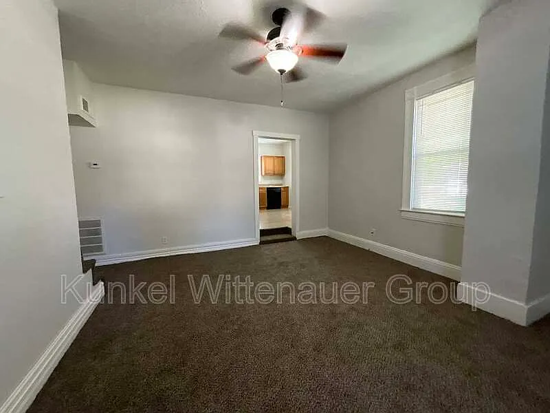3 bed, 1.0 bath, 1200 sqft, $875 — Photo 4