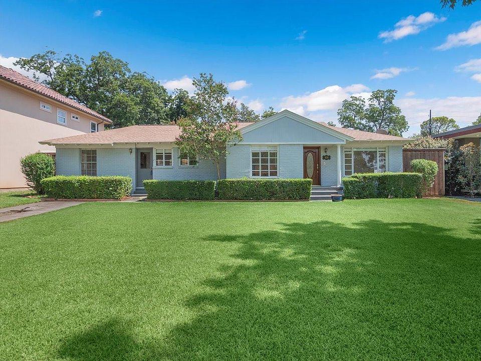 9338 W Lake Highland Dallas TX 75218