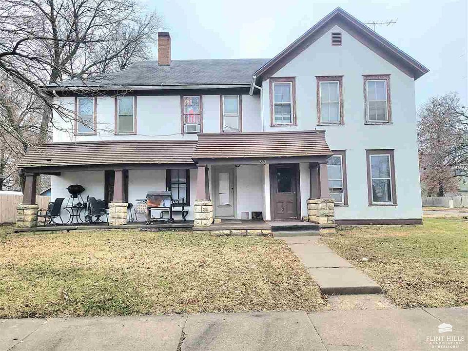 337 W 9th St Junction City KS 66441 MLS 20233130 Zillow