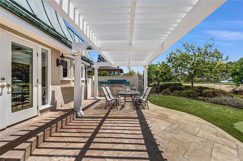 5 bed, 6894 sqft, $40,000 — Photo 4