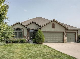 8115 Longview Rd, Lenexa, KS 66220