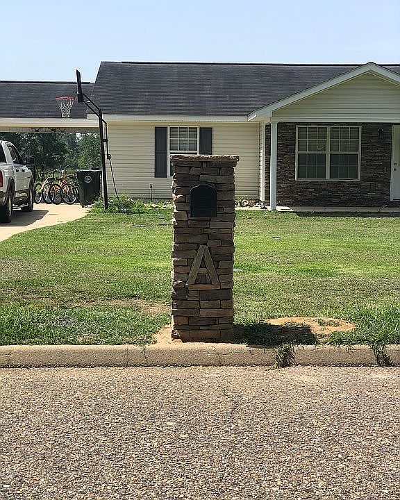 2nd image of 162 Lakeview Dr