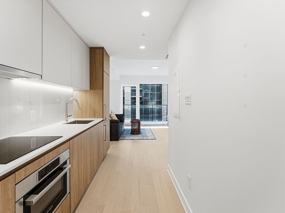 1st image of 1518 Rue Sherbrooke #O-803