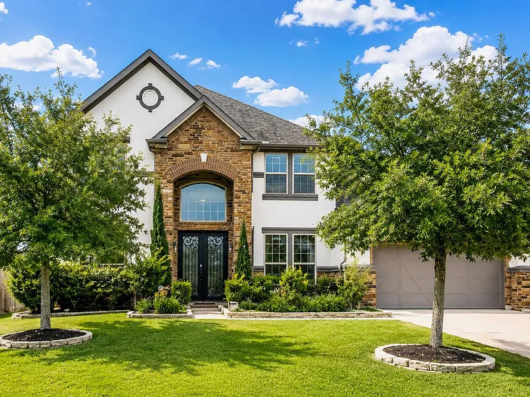 26407 Wooded Hollow Ln — Photo 2