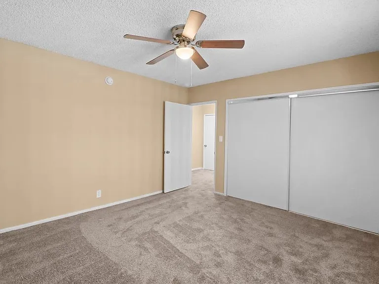 14332 Riverside Dr #5 — Photo 29