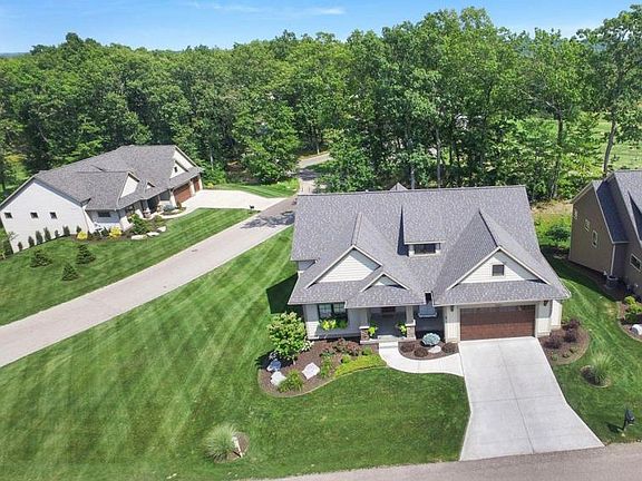 4th image of 4080 Maybeck Dr NE