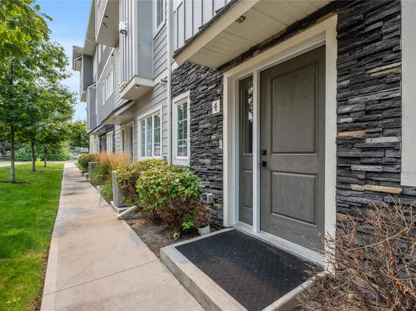 644 Lequime Rd Unit 4, Kelowna, BC V1W 1A4