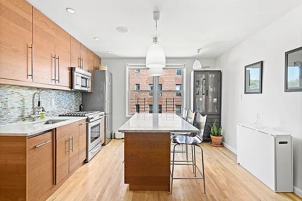 Sold by William Raveis Real Estate | media 1