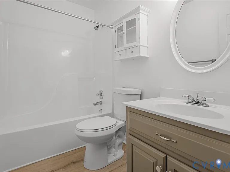 3924 Liberty Point Dr — Photo 44