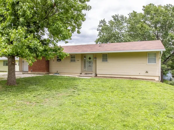 708 S Union St, Mc Louth, KS 66054