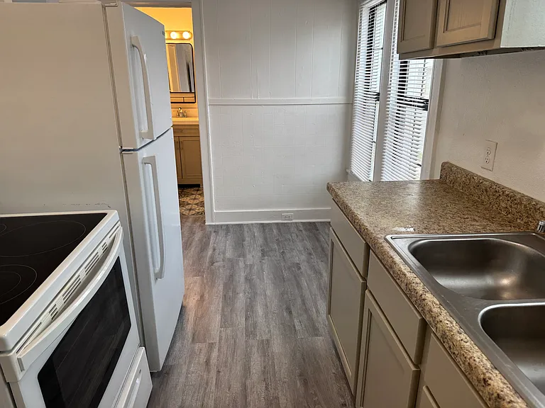 2202 Cincinnati Ave #2202 — Photo 5