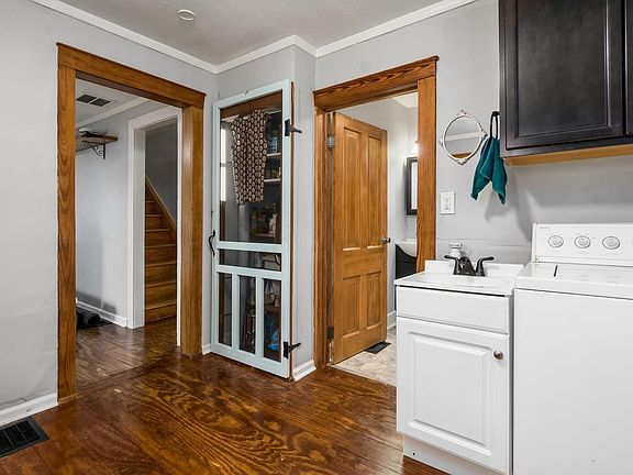 Rear entry, mduroom with laundry and full bath