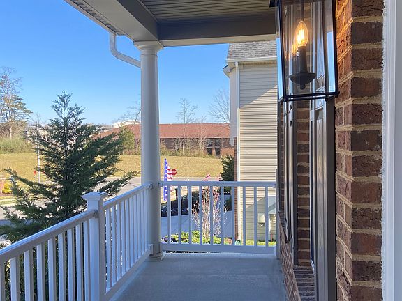 3929 Copper Mill Dr Dumfries Va 22025 Zillow