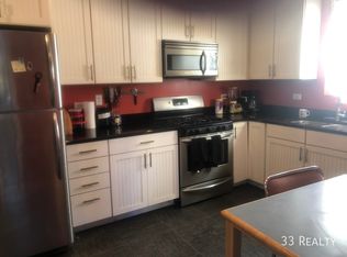 1414 W Arthur Ave, Chicago, IL 60626