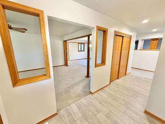 3rd image of 4893 Huxley Dr