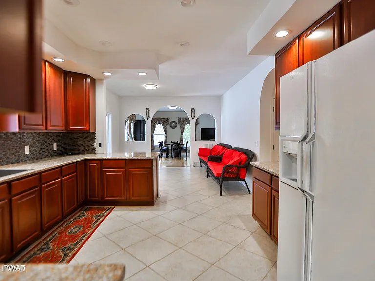 110 Stallion Dr — Photo 64