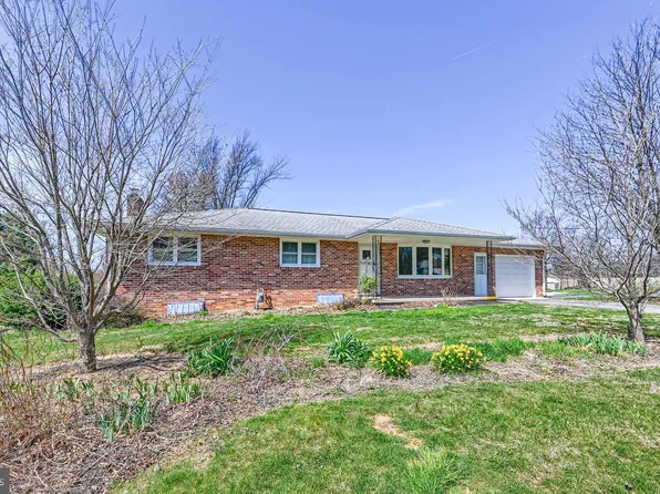 1678 Seven Valleys Rd, York, PA 17408