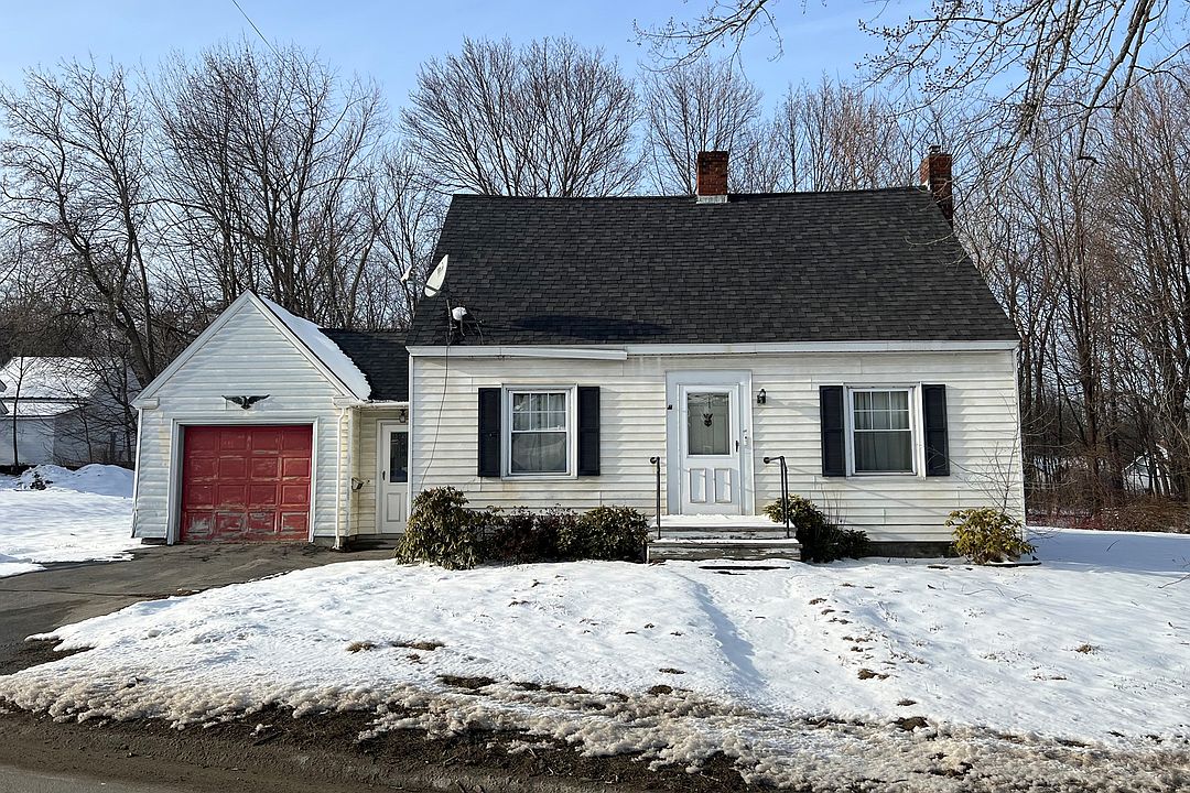 69 Oak St, Waterville, ME 04901 Zillow