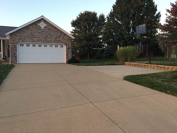 3rd image of 269 Eyman Dr