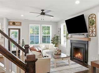 233 Old Dr, Chesapeake, VA 23322