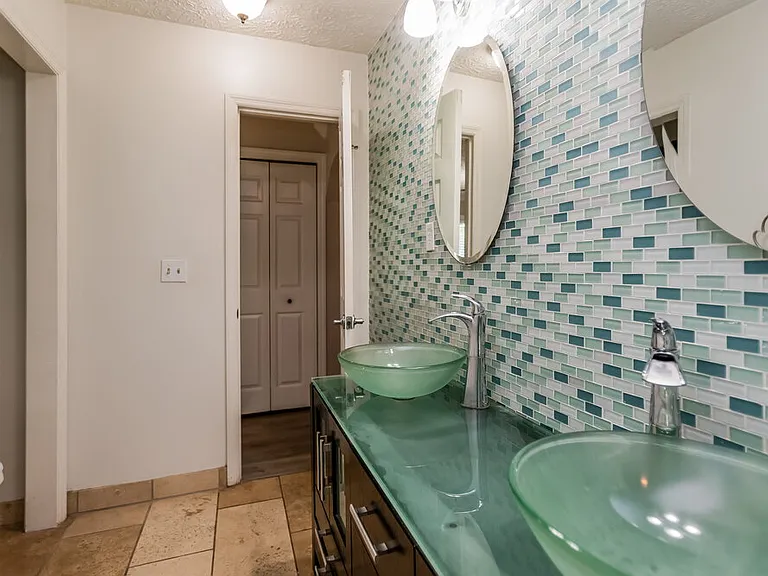 4805 Shallow Farm Dr — Photo 11