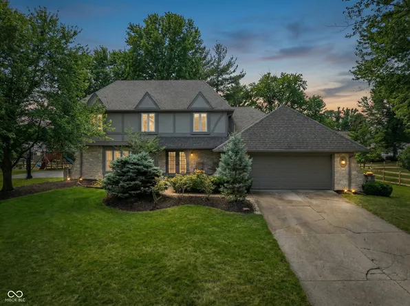 329 4th Ct E, Carmel, IN 46033