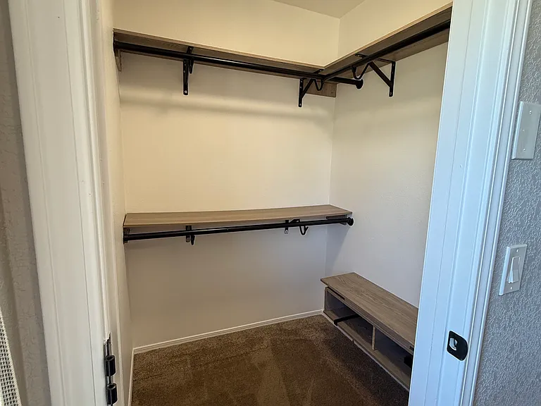 2512 S Rio Verde Dr — Photo 5