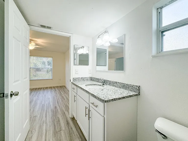 11970 Palm Bay Ct — Photo 8