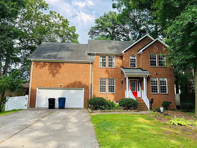 3412 Sale Dr — Photo 1