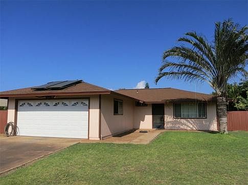 Home for the Holidays is this Kihei ranch with 3 bedrooms, 3 baths and a 1,456 square foot interior