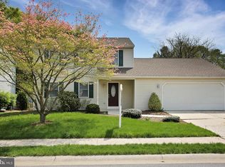 43 Honeysuckle Dr, Mechanicsburg, PA 17050