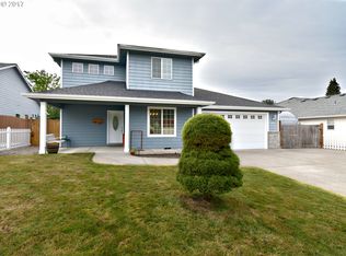 2178 Eagles Dr, Lebanon, OR 97355