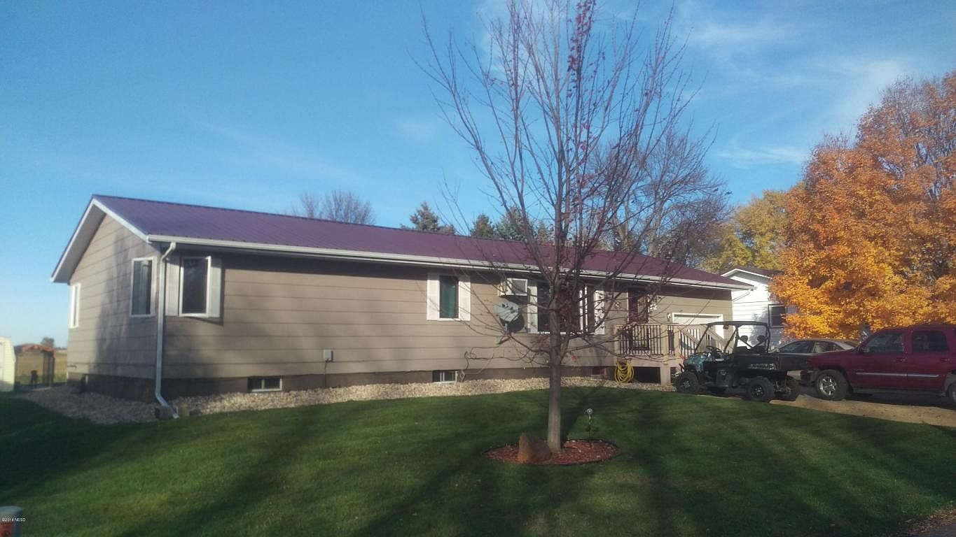 312 E Prairie St, Castlewood, SD 57223 Zillow