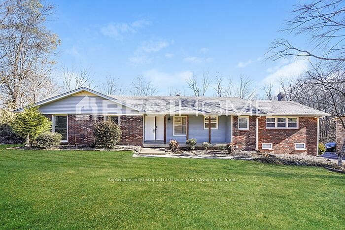 1st image of 954 Carlin Dr